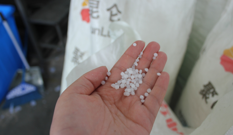 原材料價(jià)格下跌，塑料托盤價(jià)格下降如箭在弦！