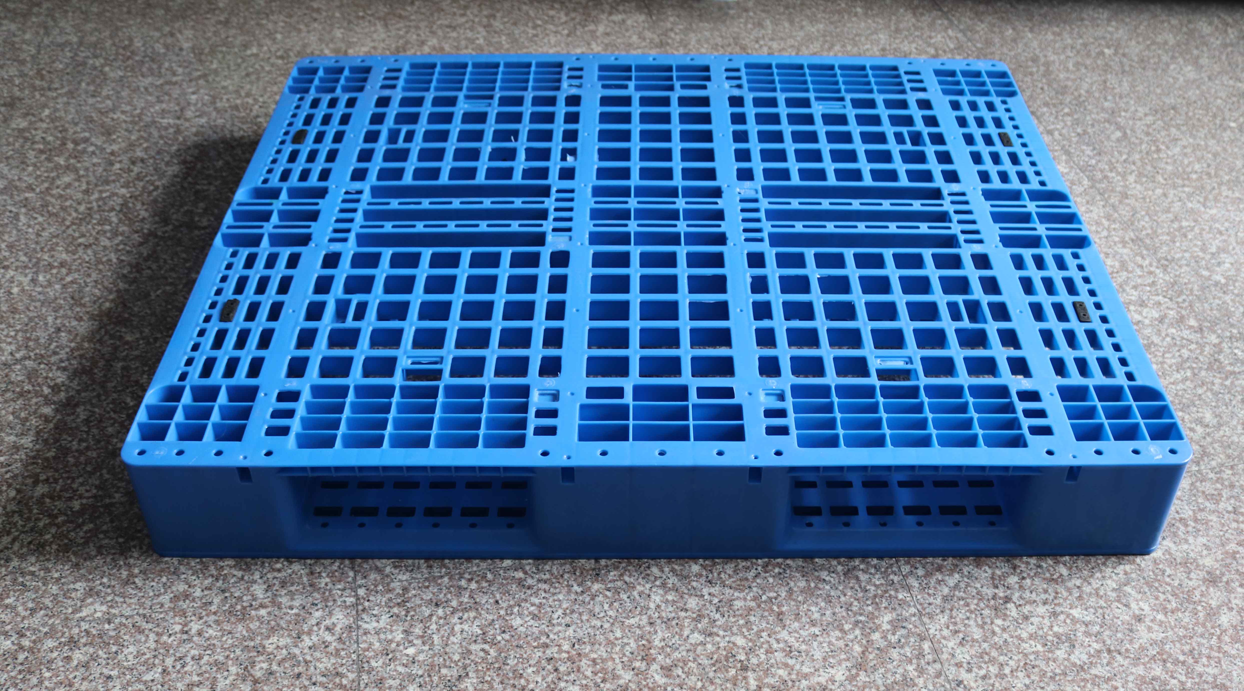 周轉(zhuǎn)箱和塑料托盤(pán)如何相互選擇？