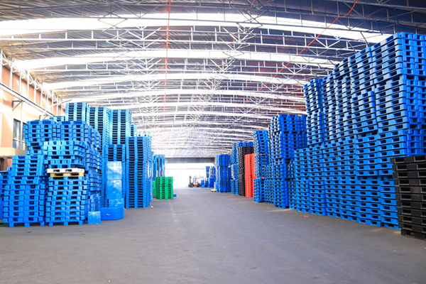 從“載具”到“數(shù)據(jù)節(jié)點”：中國耐用塑料托盤行業(yè)的技術(shù)縱深與應(yīng)用革命